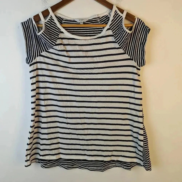 Crown & Ivy Striped Cold Shoulder Tee Shirt - PM - Picture 3 of 4